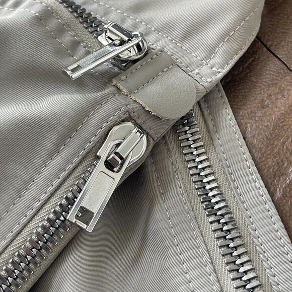 Rick Owens: EU46 Pearl Bauhaus Multi Pocket Utility Vest SS24 Lido - Picture 9 of 11